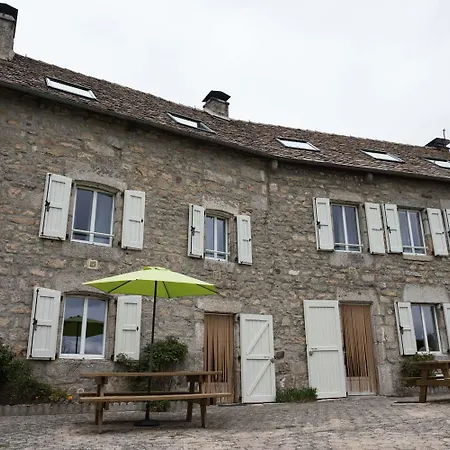 Le Gevaudan, 6/7 Personnes Au Bacon * Le Bacon
